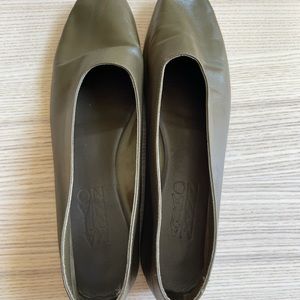 Martiniano Glove in size 39 Olive Green